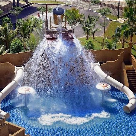 Sea View Water Theme Park At Swiss Garden Residence - 2 Bedroom Apartment 关丹 外观 照片